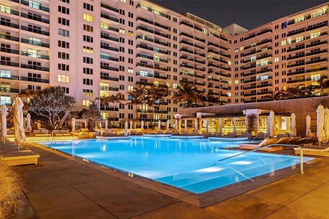 Building Photo - 2301 Collins Ave