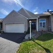 Building Photo - 145 Julia Ln