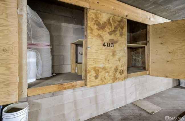 Building Photo - 1210 Bellevue Ave