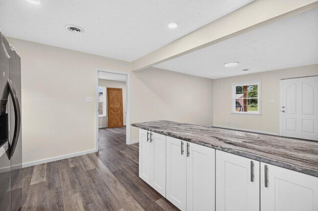 Building Photo - 2839 Black Oak Rd