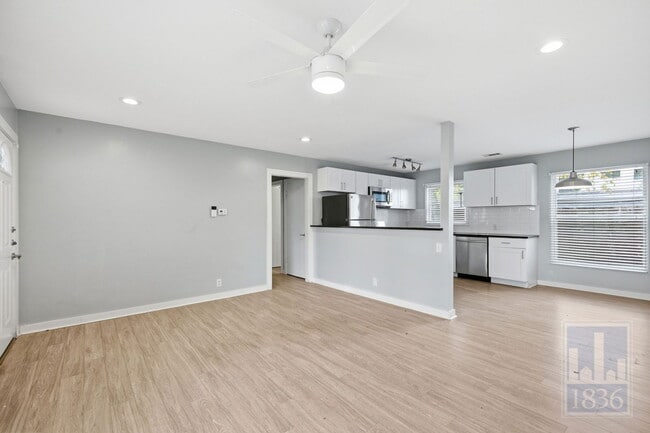 Building Photo - 5308 Overbrook Dr