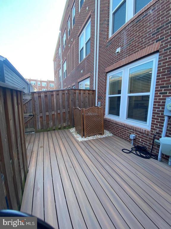 Building Photo - 8929 Quarry Rd