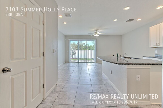 Building Photo - 7103 Summer Holly Pl