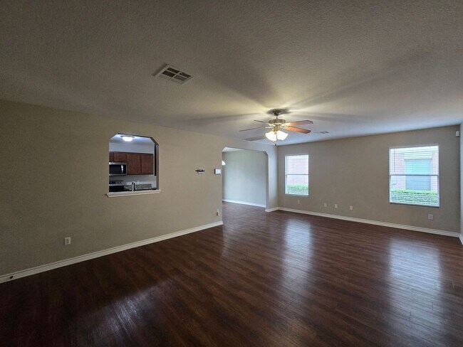 Building Photo - 5302 Lyra Dr