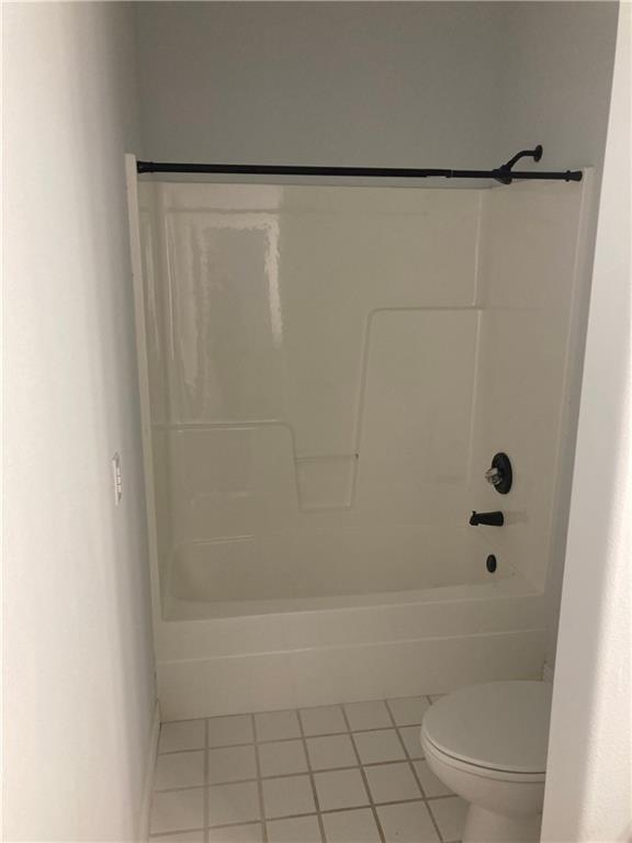 Building Photo - 420 E New Hope Rd