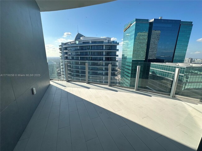 Building Photo - 300 Biscayne Blvd Way