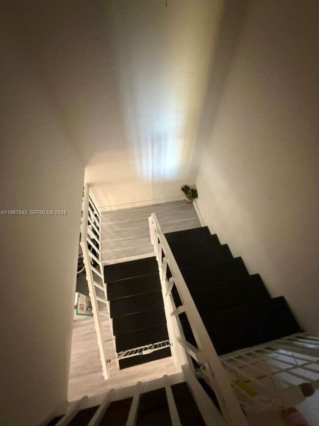 Building Photo - 283 Woodland Rd