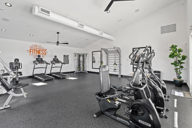 Building Photo - 73584 Henri Dr