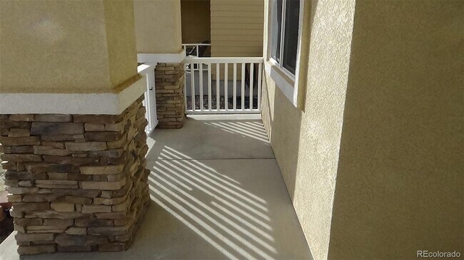 Building Photo - 6739 Summer Grace St