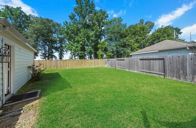Building Photo - 29705 Parliament Hills Dr