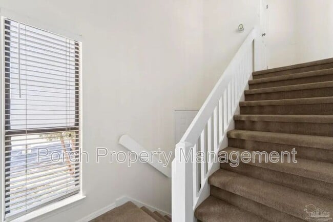 Building Photo - 7171 N 9th Ave