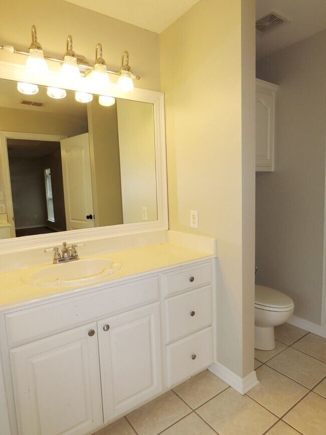 Building Photo - Gated Community in Whitehouse! Gorgeous 3 Bedroom, 2 Bath Home
