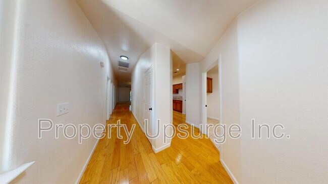 Building Photo - 3720 Silvario Ct