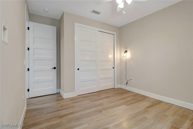 Building Photo - 4641 Santiago Ln