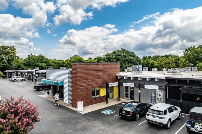 Building Photo - Porter East
