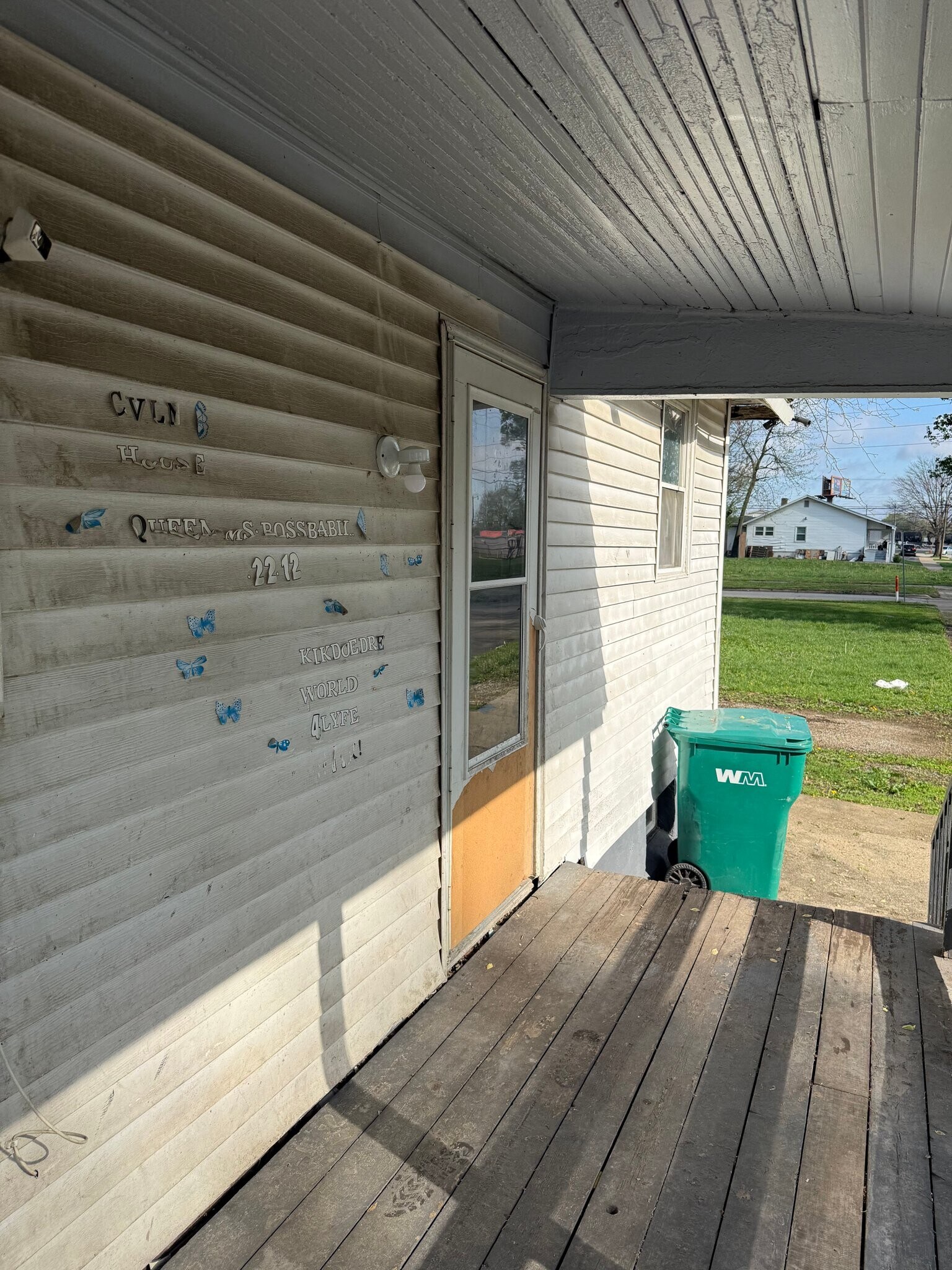 Building Photo - 347 N Stone St