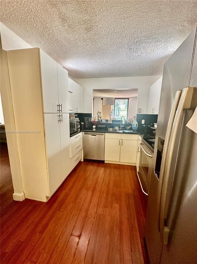 Building Photo - 3522 Torremolinos Ave
