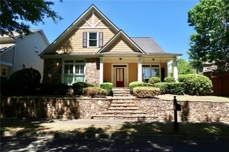 Building Photo - 515 Village Arbor Park NW