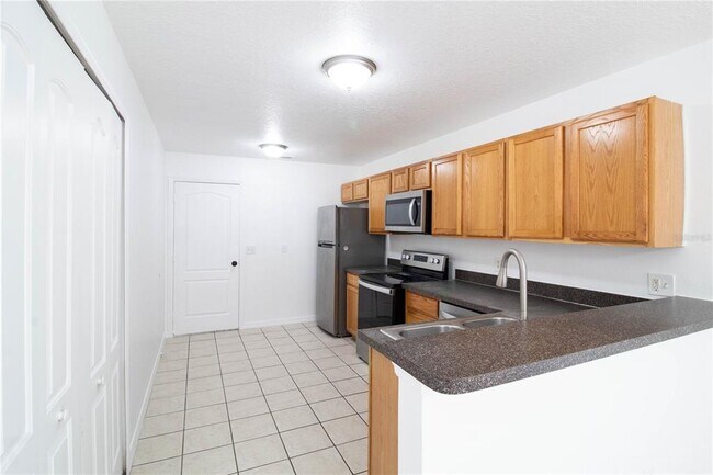 Building Photo - 108 Sundown Ct