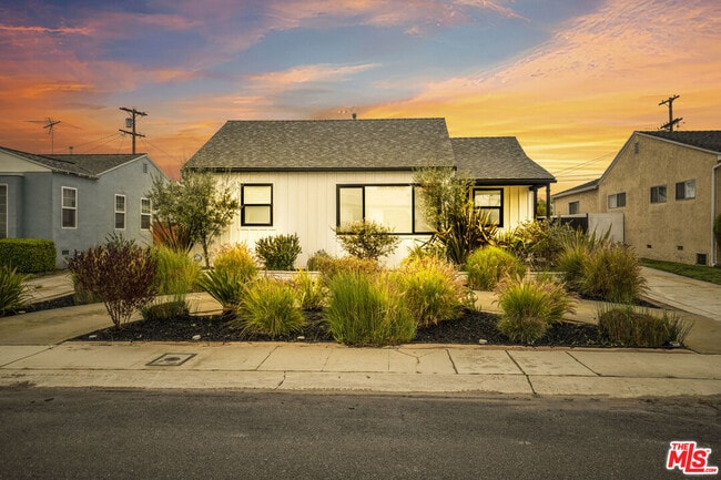 Building Photo - 7868 Naylor Ave