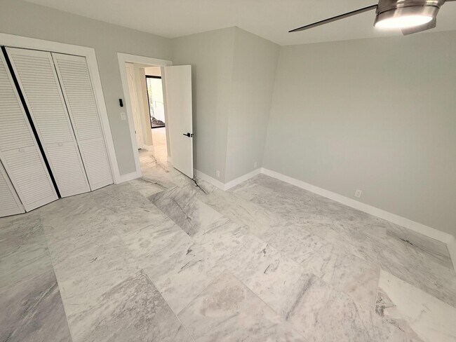 Building Photo - 4760 NW 5th Ln