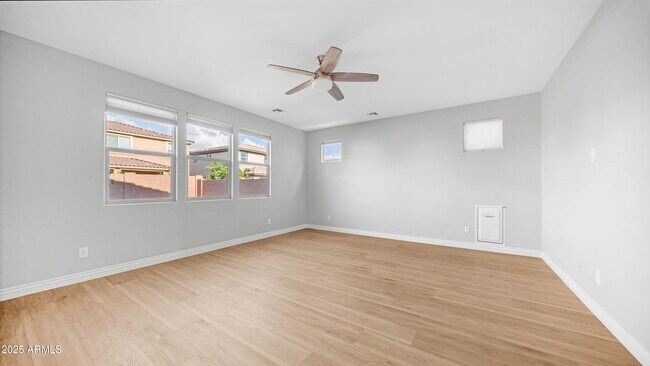 Building Photo - 4349 S Helix