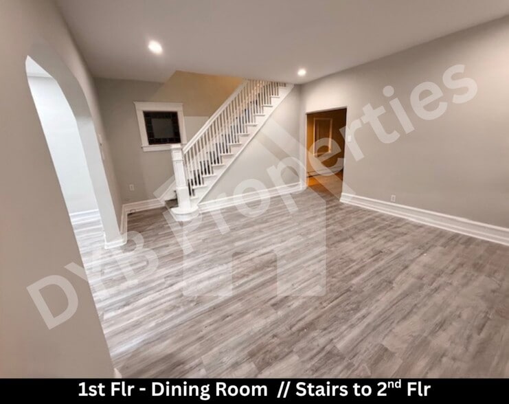 Building Photo - 56 Kent Ln