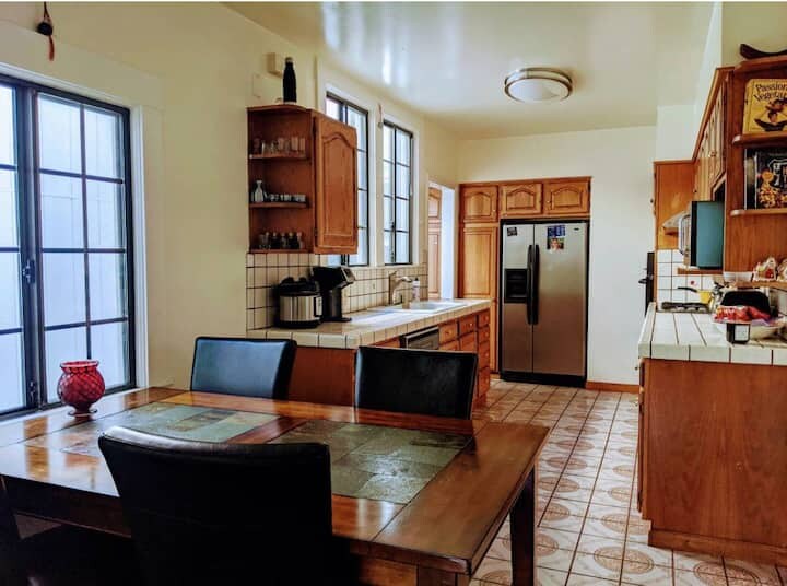 Building Photo - 1322 30th Ave