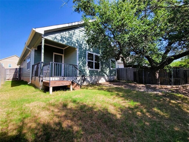 Building Photo - 104 Red Buckeye Loop