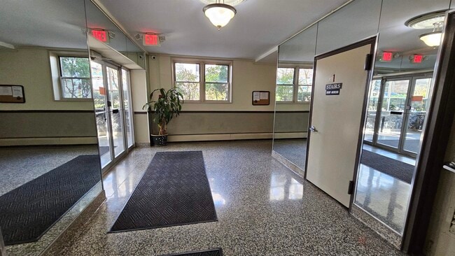 Building Photo - 6010 JFK Blvd E