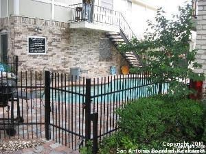 Building Photo - 2811 Woodbury Dr