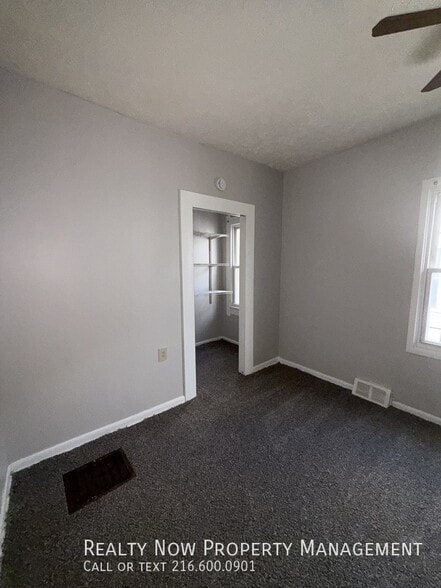 Building Photo - 3417 Storer Ave