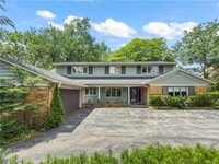 Building Photo - 2990 E Belvoir Oval