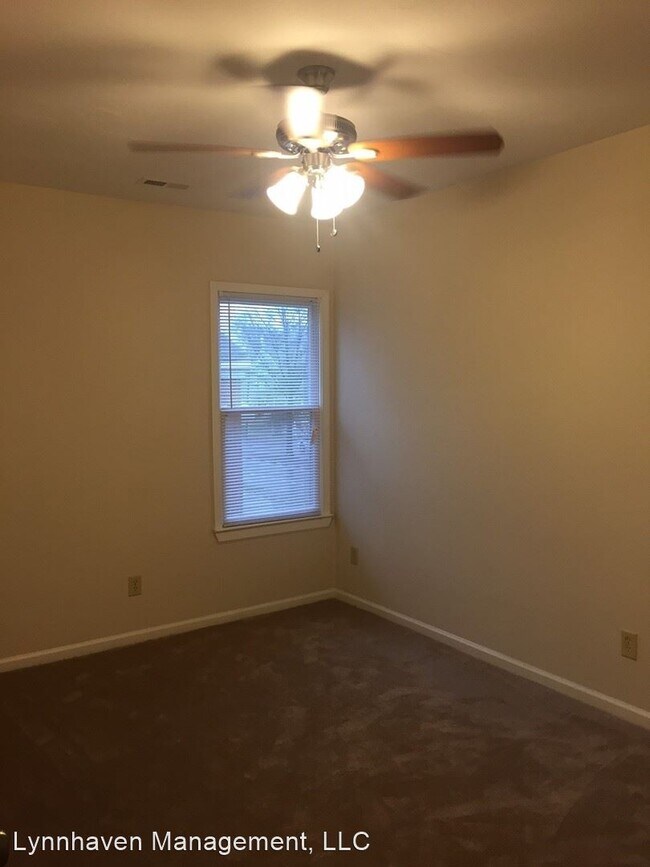 Building Photo - 1336 W 38th St