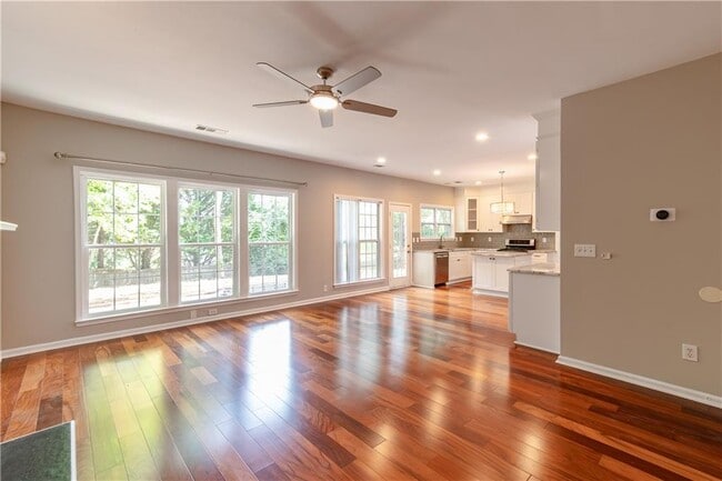 Building Photo - 3895 Tugaloo Dr NE
