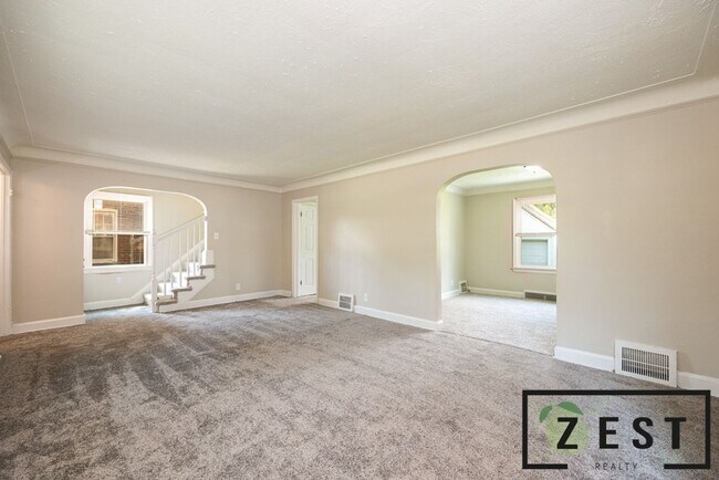 Building Photo - BEAUTIFUL 3 BD 1.5 BATH HOME!