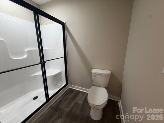 Building Photo - 620 W Bell St