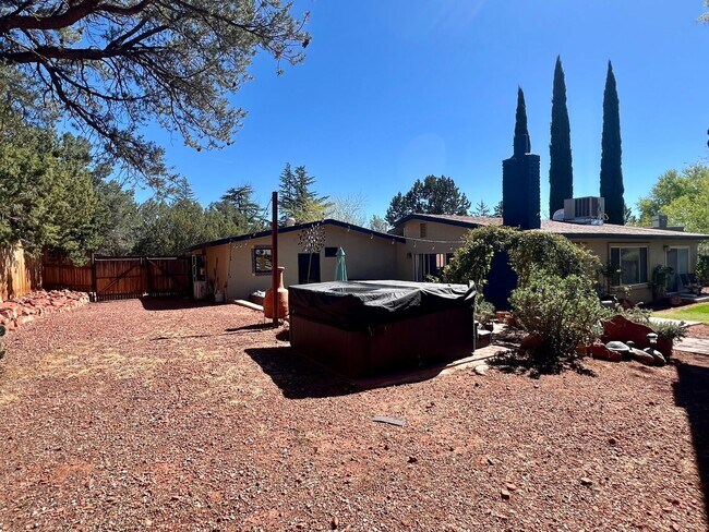 Building Photo - Furnished, 1-Year Long-Term Rental