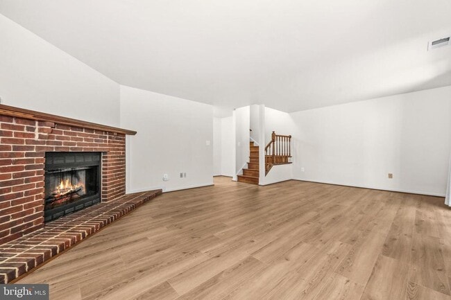 Building Photo - 8931 Park Forest Dr