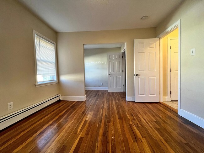 Primary Photo - 15 Linden Ave