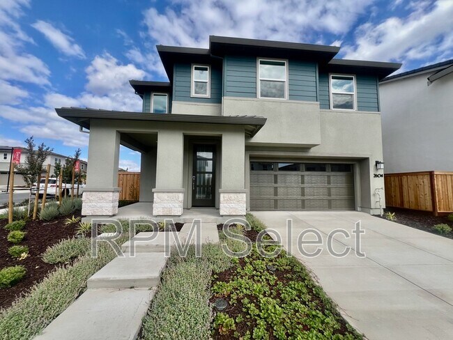 Building Photo - 2604 Atascadero Dr