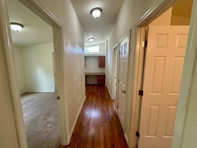Building Photo - 3 Bedroom 2 Bath nestled in Grass Valley