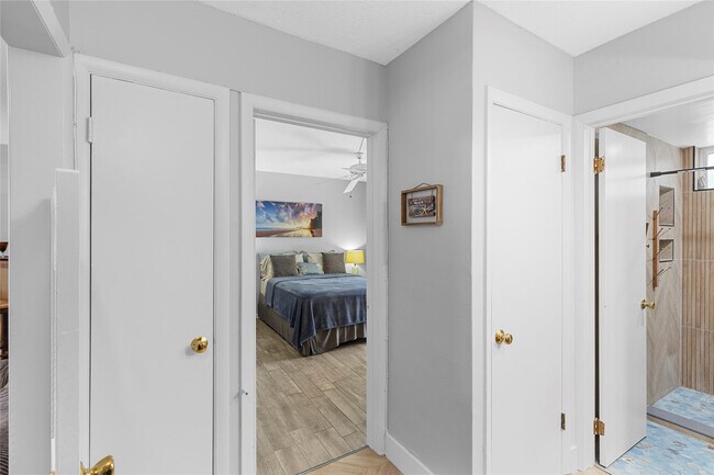 Building Photo - 30 SE 13th St