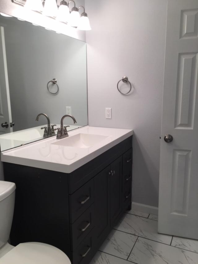 Master Bath Vanity - 510 W Oak St