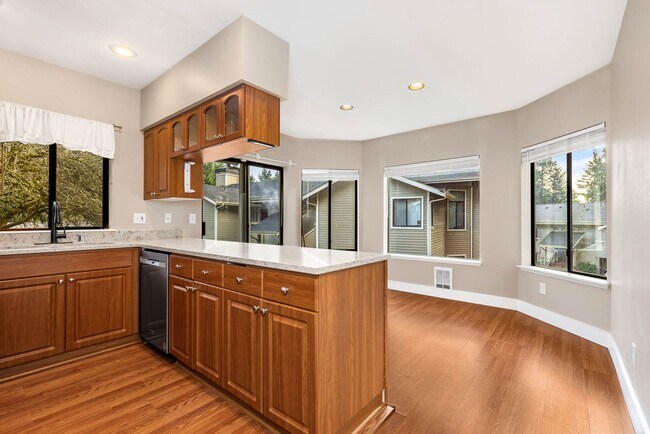 Building Photo - 9009 Avondale Rd NE