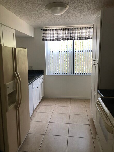 Kitchen and wi dow - 820 Lavers Cir