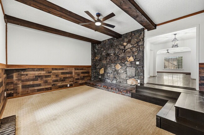 Building Photo - 1045 S Reno Ave