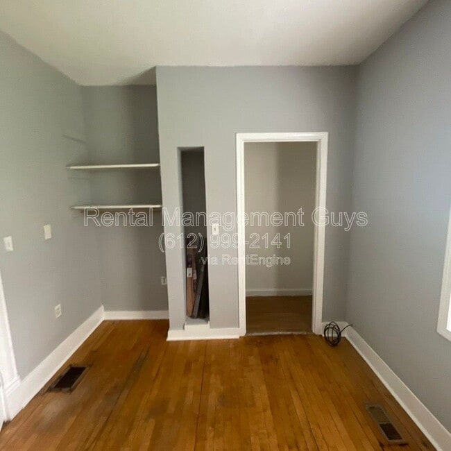 Building Photo - 2931 N Bryant Ave