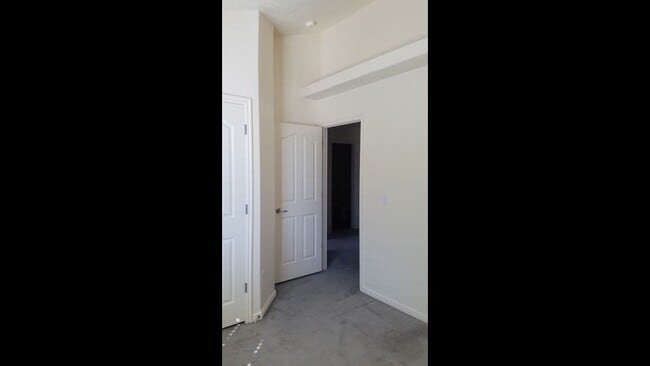 Building Photo - 5555 Geronimo Way