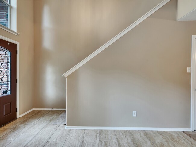 Building Photo - 34 W Sage Creek Pl